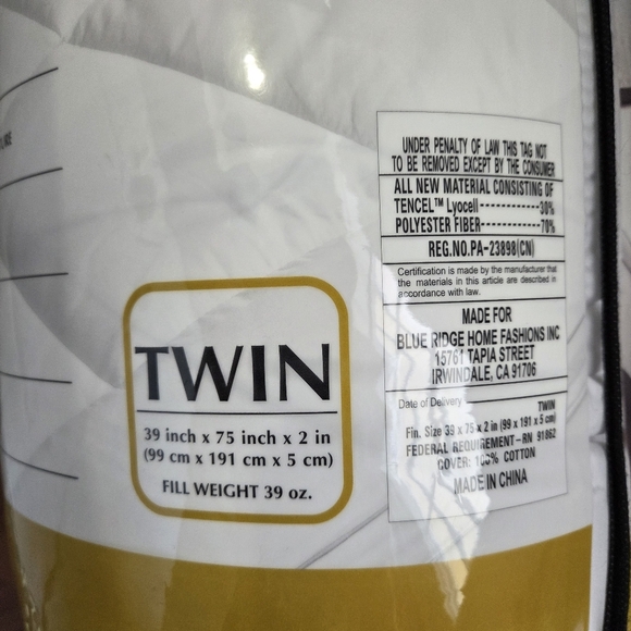 Hotel Suite Tencel Cooling Hypoallergenic Twin Size 2inch Mattress Topper - Picture 4 of 8